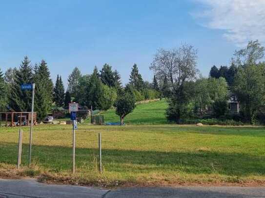 Großer Bauplatz in idyllischer Wohnlage am Wald bebaubar mit 2 EFH !