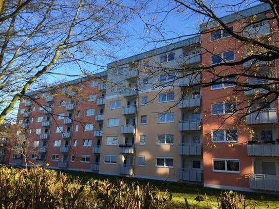 Erstbezug nach Sanierung: 3-Zimmer Wohnung mit Blick ins Grüne