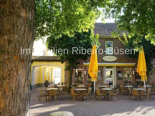 Gastronomie, die Spaß macht:
Gemütliches Bistro im Herzen von Brüggen zu vermieten