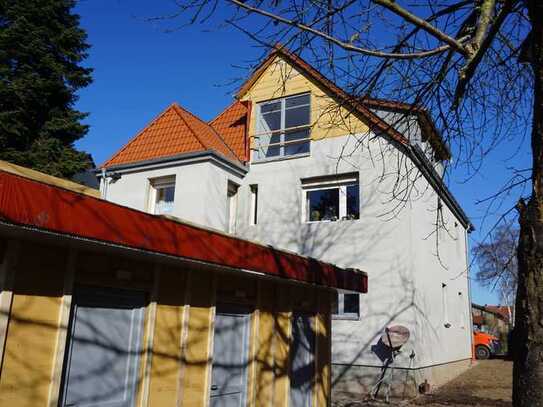 Erstbezug einer 4,5-Zimmer-DG-Wohnung mit gehobener Innenausstattung und Südbalkon in Minden