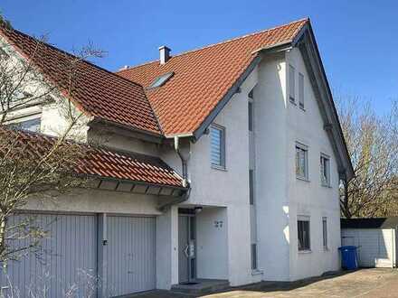 Eigennutzung oder Kapitalanlage: helle u. geräumige Wohnung mit Dachterrasse, Balkon u. Garage!