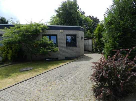 Schöner geräumiger Bungalow in bester Lage von Moers-Vinn