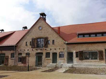 "Willkommen im Gut Kloster Zinna": Charmantes Familienhaus mit großer Gartenterrasse