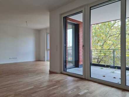 IM EIGENEM HEIM - MIT BALKON - AUFZUG - TIEF-GARAGE - M09!