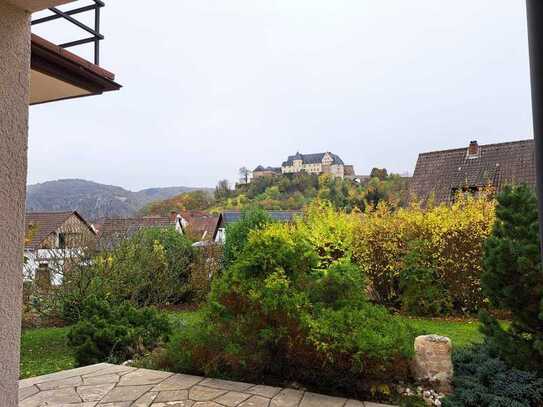 Ruhige Lage, phantastischer Burgblick, tolle Aufteilung, EFH mit Terrasse und Garten zum Verlieben!