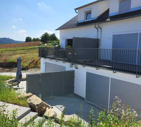 Exklusive 1-Zimmer-Terrassenwohnung mit kleinem Garten in Beilstein