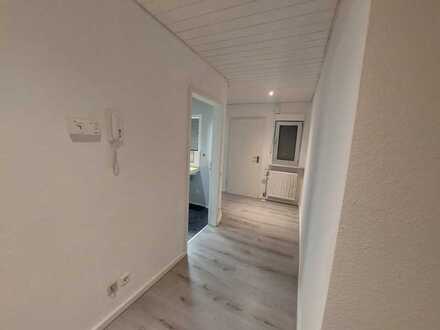 Große 4 Zimmer Wohnung in Sinsheim mit Einbauküche