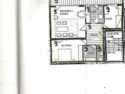 Attraktive Wohnung mit drei Zimmern und Balkon zum Verkauf in Roßdorf