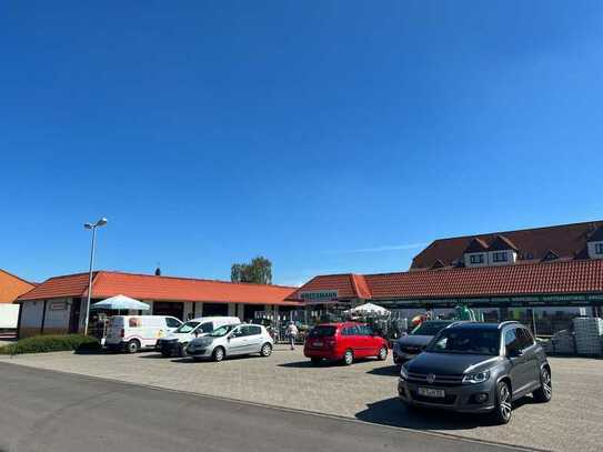 Gastronomieflächen in EKZ neben EDEKA, der Sparkasse, Kaufhaus Wreesmann usw.