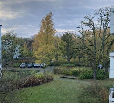 Schöne Wohnung im Grünen mit Balkon | NUR FÜR 3 MONATE | Nur Wenige Schritte zum Britzer Garten