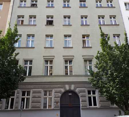 HOCHWERTIG SANIERTE ALTBAUWOHNUNG MIT BALKON LIFT NAHE ZIONSKIRCHE