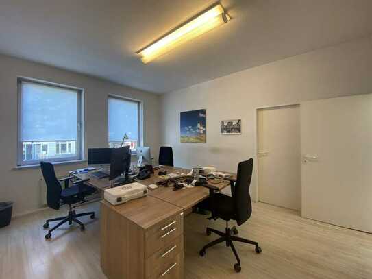 Hohe Decken und helle Räume! Mietet Euer Büro-Loft in Hamburg-Winterhude