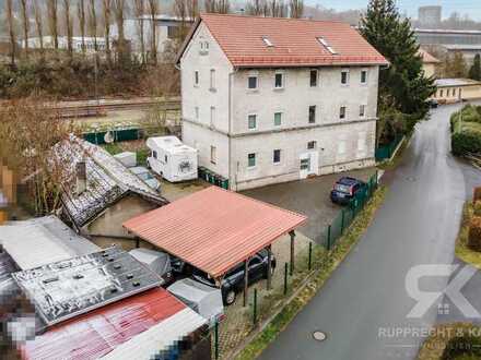 Vermietet und Kernsaniert! Lukratives Mehrfamilienhaus mit großem Grundstück in Sulzbach Rosenberg