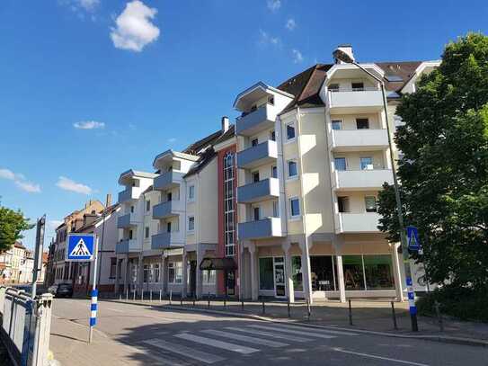 Schöne 1-Zimmer-Wohnung mit Balkon in Kaiserslauterns Zentrum