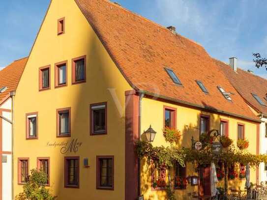 Das perfekte Gasthaus am malerischen Marktplatz von Hüttenheim