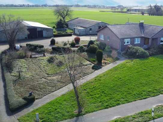 Landwirtschaftliches Anwesen mit einem Bungalow, Stallungen und 30.000m² GS in 52525 Waldfeucht NRW