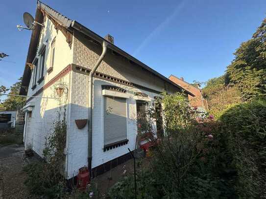 Gemütliche Doppelhaushälfte in ruhiger Wohnlage, kleiner Garten und toller Dachterrasse!