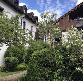 Bestlage! Erstbezug nach Sanierung,sonnig-ruhige 2-Zi. Wohnung mit EBK , 5 Min. zur S-Bahn