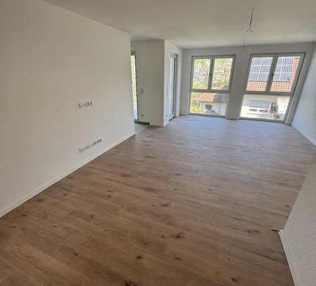 Neubauwohnung im Obergeschoss – 3-Zimmer-Wohnung mit großem Balkon und Luxusaustattung