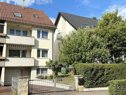 Filderstadt: "Wohnen am Fleinsbach!" Hochwertiges REH mit Garten, 2 Balkonen, 2 Terrassen und Garage