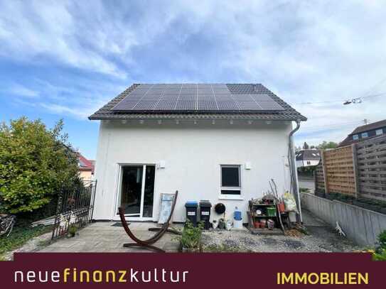 Neuwertiges Einfamilienhaus mit Garten und PV-Anlage in Filderstadt