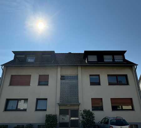 3-Zimmer-Wohnung mit Balkon in Leverkusen-Rheindorf