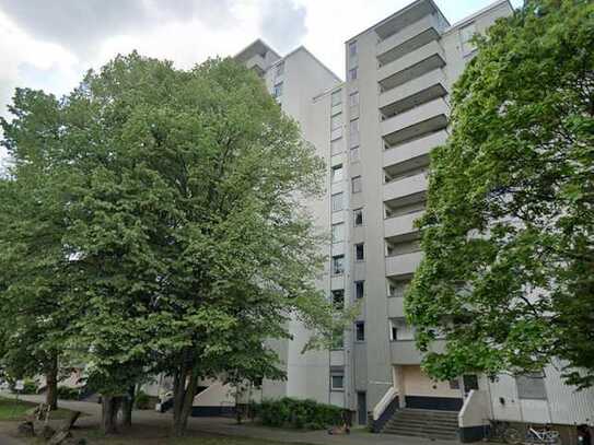 Exklusive 3-Zimmer-Wohnung mit Balkon und Einbauküche in Köln Porz