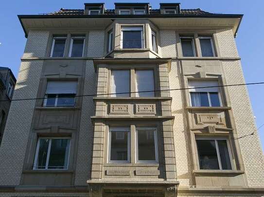 3-Zimmer-Wohnung mit Balkon und EBK in Stuttgart Lehenviertel