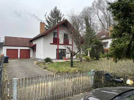 Modernisiertes Einfamilienhaus in idyllischer Lage und großem Garten in Grünbach/Bockhorn