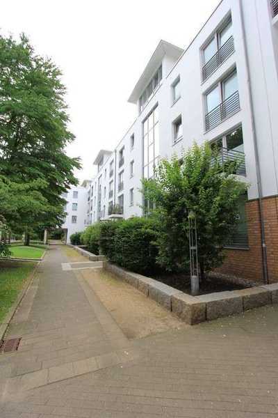 Helle & freundliche 3-Zi-Whg. i.d. Nähe des "Hamburger Stadtpark's" inkl. Tiefgaragenstellplatz