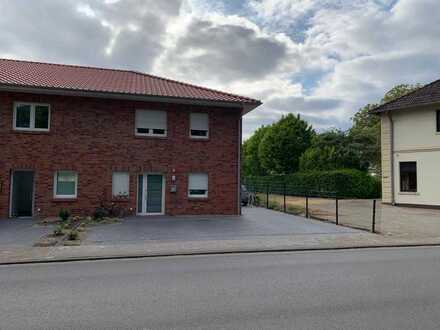 Zu Vermieten Reihenhaus in Lastrup Zentrale Lage ab 01.09.23