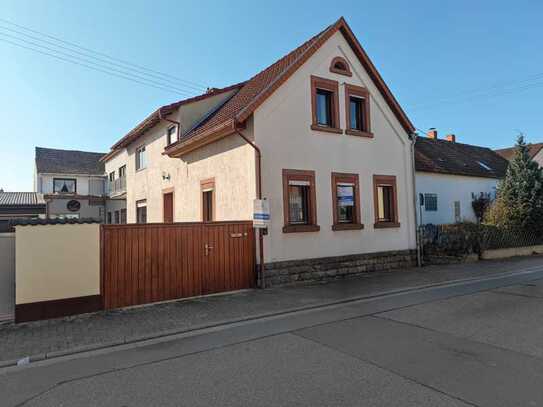 Großzügiges Wohnhaus mit Ausbaupotential | Werkstatt u. Hof | Ideal für Handwerk o. Hobby