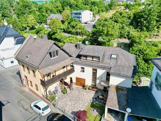 Aarbergen-Kettenbach: 2 Wohnhäuser auf einem Grundstück!