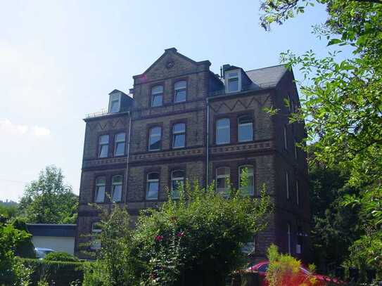 Attraktive DG- Wohnung direkt an der Lahnschleife in Weilburg