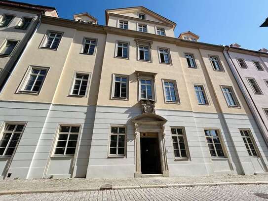 Geräumige 4-Zimmer-Wohnung mit tollem Balkon in Merseburg