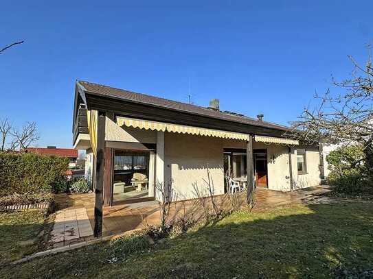 GERLINGEN - SANIERUNGSBEDÜRFTIGES EINFAMILIENHAUS MIT ELW, FREI.