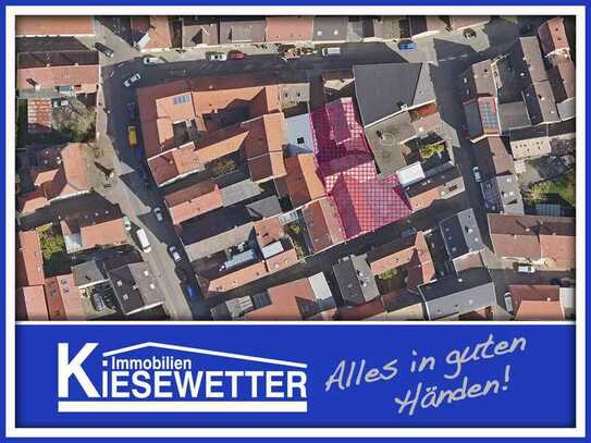 Bauplatz in Herrnsheim mit Haus und Scheune