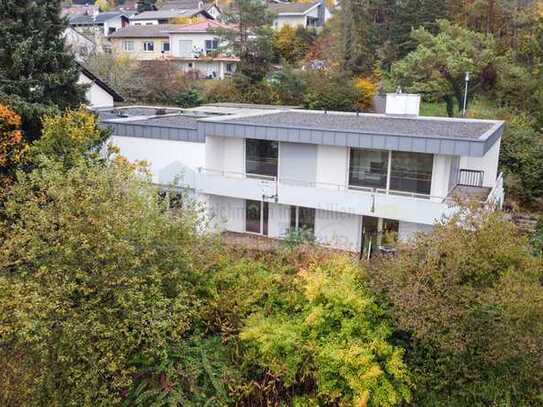 Modernes Wohnen mit Charme - Einfamilienhaus mit Doppelgarage in ruhiger und ansprechender Lage von