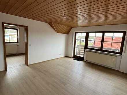 Neu renovierte 2-Zimmer-Wohnung mit Balkon in Allersberg