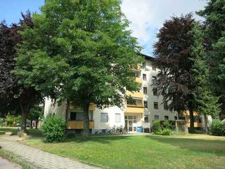 Solide Vermietete 2-Zimmer-Wohnung mit Balkon und Einzelgarage in Mühldorf am Inn