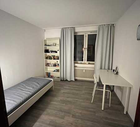 One person studio in Uni dorm (Only for male students)