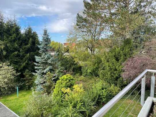 Helle 3 Zimmerwohnung mit Balkon und Einbauküche