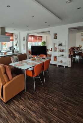 280m² Penthouse Wohnung nähe City Luxuriöse ausstatung