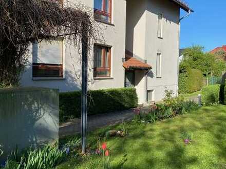 2-Zi-Wohnung mit Balkon und Garten im schönen Weißenbrunn! Carport möglich!