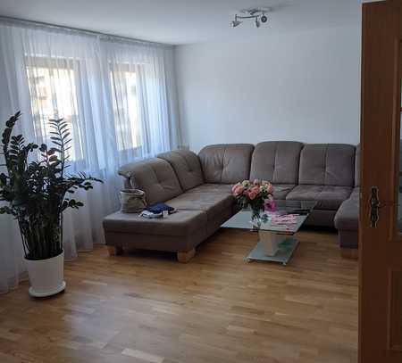 Modernisierte 6-Zimmer-Doppelhaushälfte mit Einbauküche in Empfingen, Empfingen