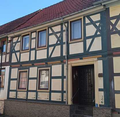 Reihenmittelhaus - Einfamilienhaus mit gr. Balkon und ebenerdigem Garten