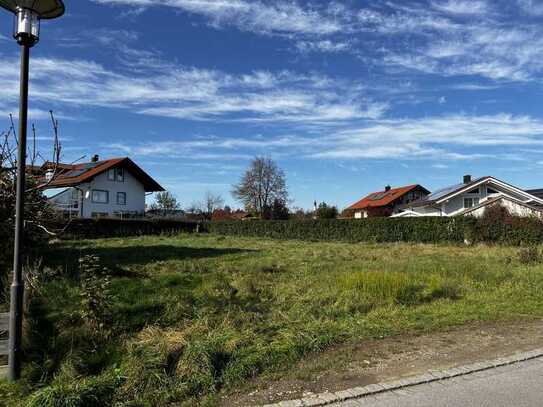 2 Baugrundstücke für Doppelhaus bei Traunstein Hallbruck/Surberg