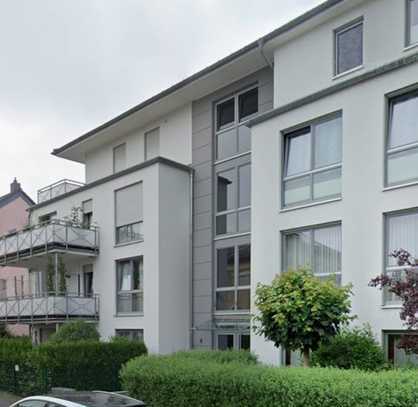 Neuwertige 3-Zimmer-Wohnung mit Balkon und Einbauküche in Hennef
