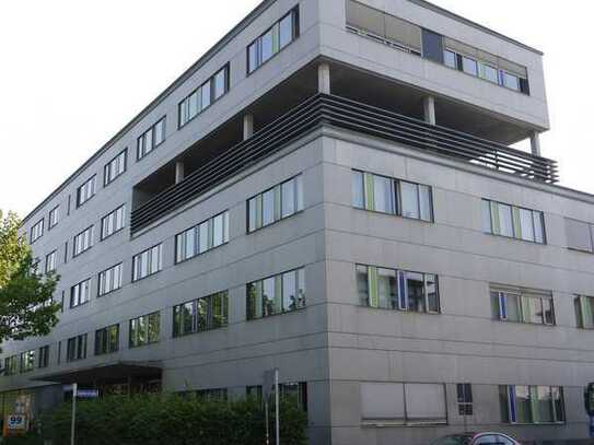 Büroeinheit (2 Büros mit Verbindungstür) im 1. Obergeschoss
