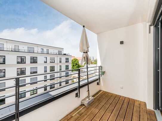 **Luxuriöses Apartment, mit Balkon und EBK**